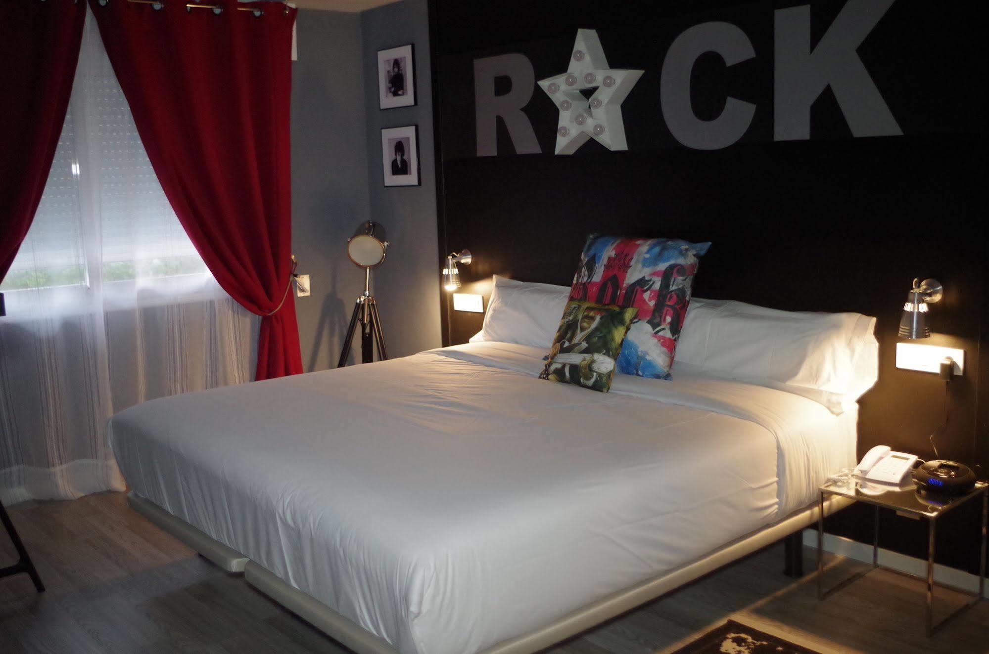 Hotel Apartamentos Rock Star Taboadela Dış mekan fotoğraf