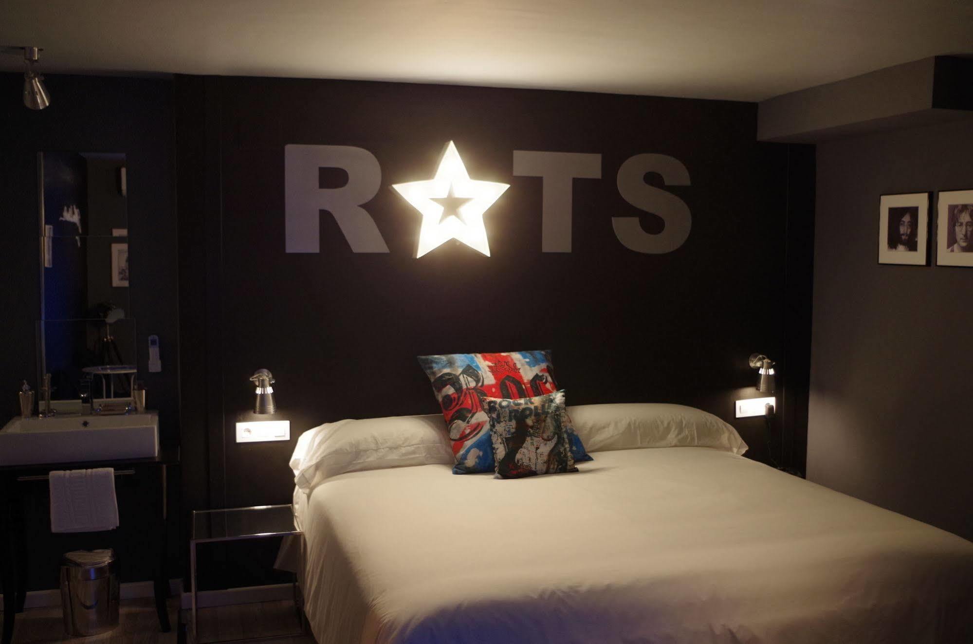 Hotel Apartamentos Rock Star Taboadela Dış mekan fotoğraf